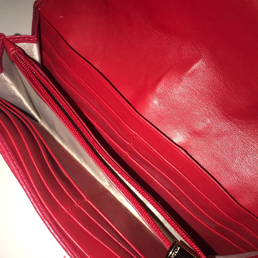Furla Wallet- authentic - Picture 4 of 5